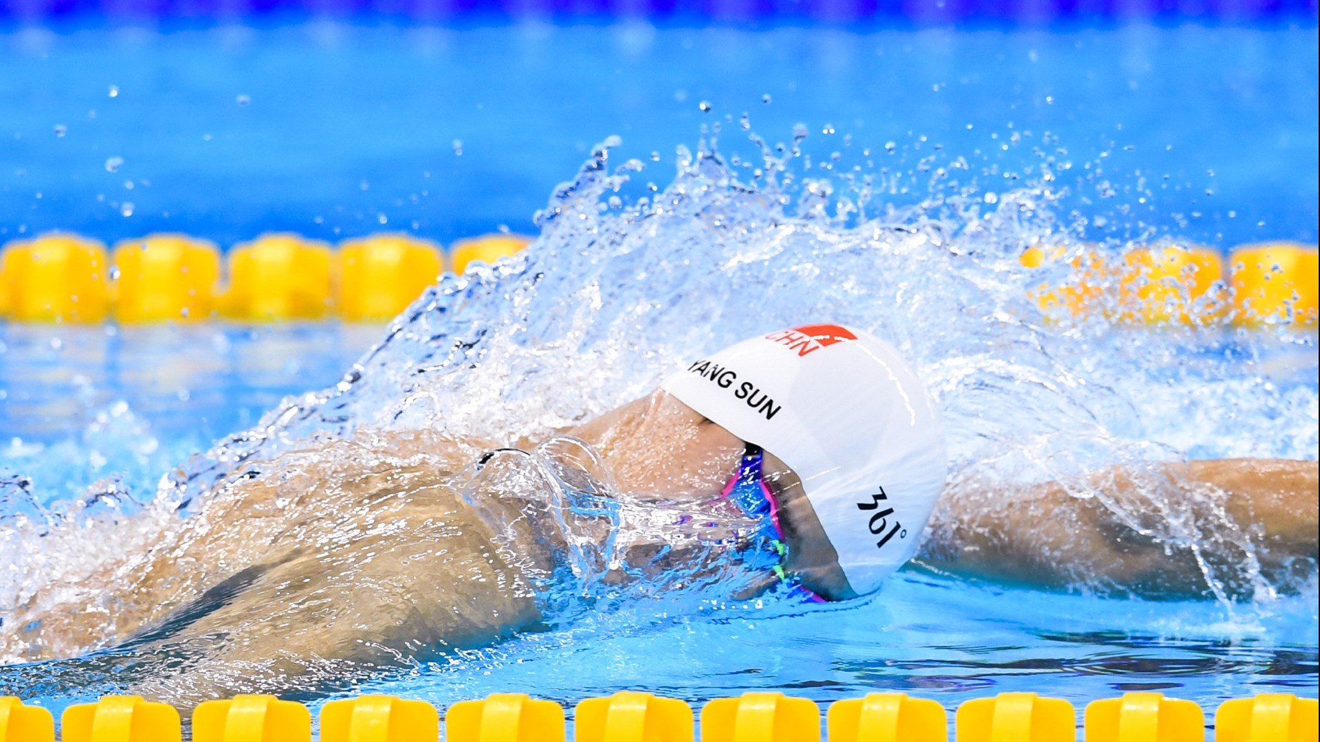 跨界主宰,从亚洲杯冷门到NBA接管,唯一性如何炼成?